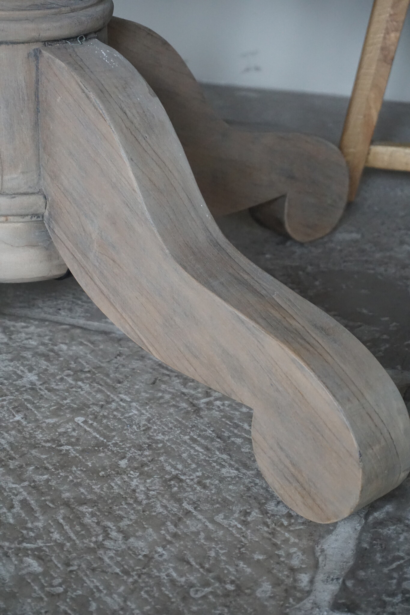 Rene Houtman Eetkamertafel Rond | Hout | Ø121 x H79 cm | Grijs