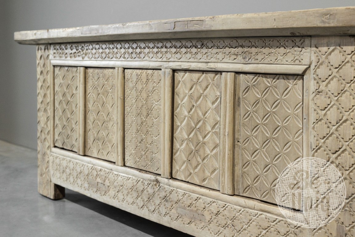 Be-Uniq Authentiek Dressoir | Tibet | H69xB172xD44 cm