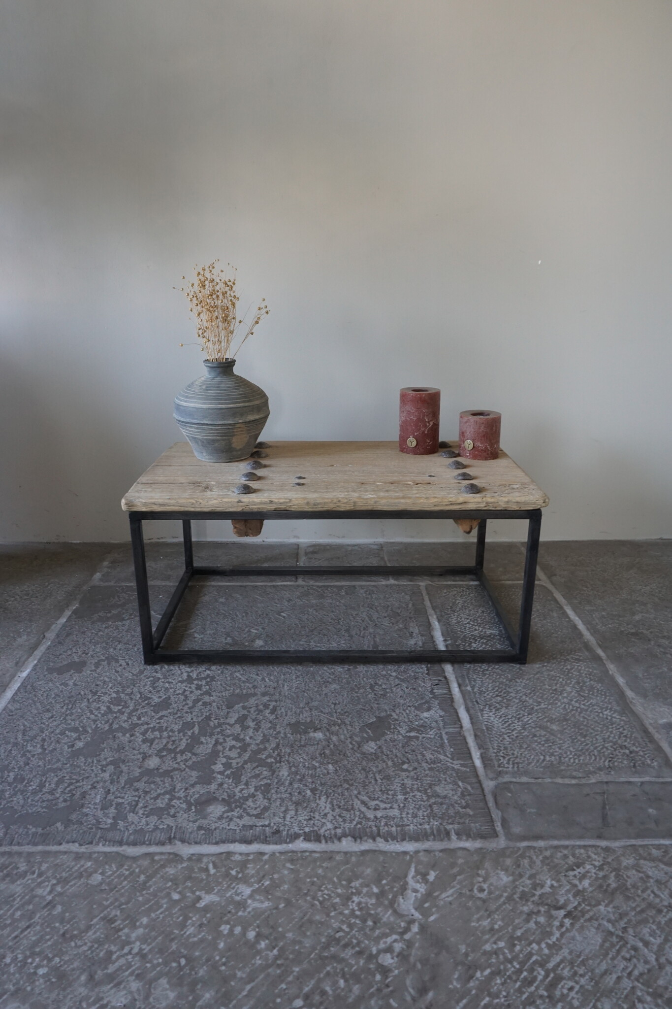 Rene Houtman Salontafel India | Oud Hout | H38,5 x B86 x D50 cm