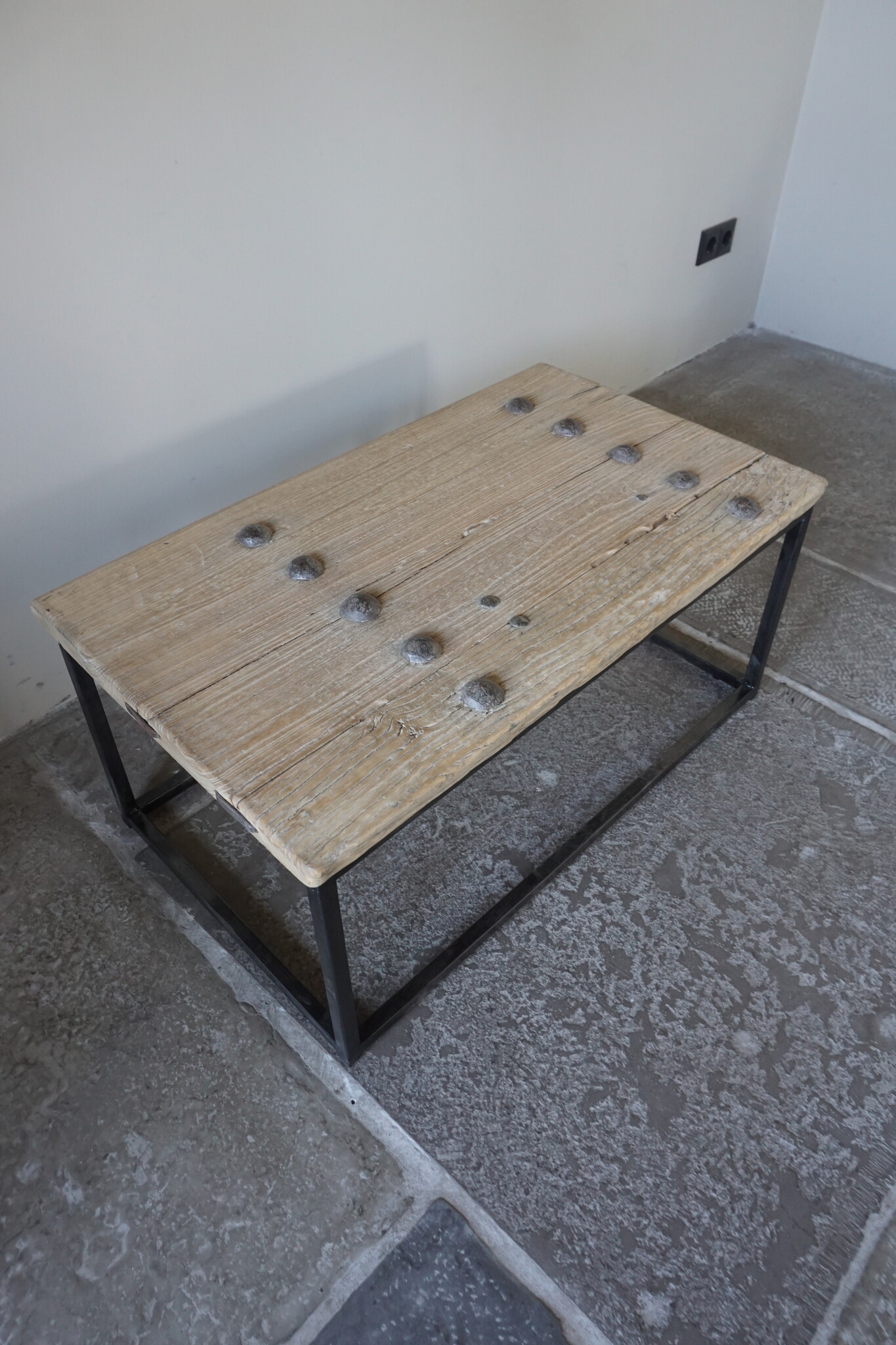 Rene Houtman Salontafel India | Oud Hout | H38,5 x B86 x D50 cm