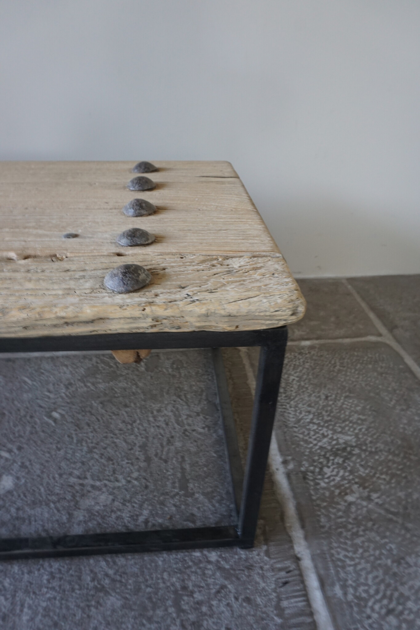 Rene Houtman Salontafel India | Oud Hout | H38,5 x B86 x D50 cm