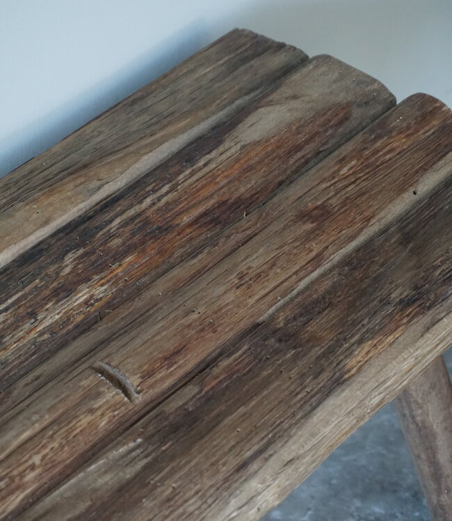 Rene Houtman Decoratie Krukje | Bruin | H37 x B50 x D31 cm