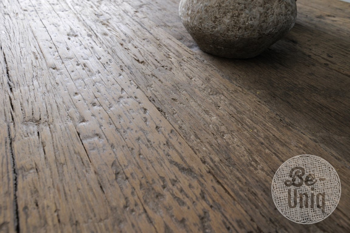 Be-Uniq Eettafel Kolom | Oud Verweerd Hout | H79 x D140 cm