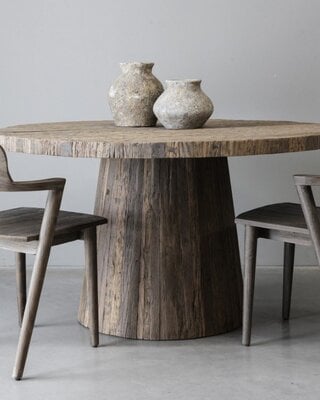 Be-Uniq Eettafel Kolom | Oud Verweerd Hout | H79 x D140 cm