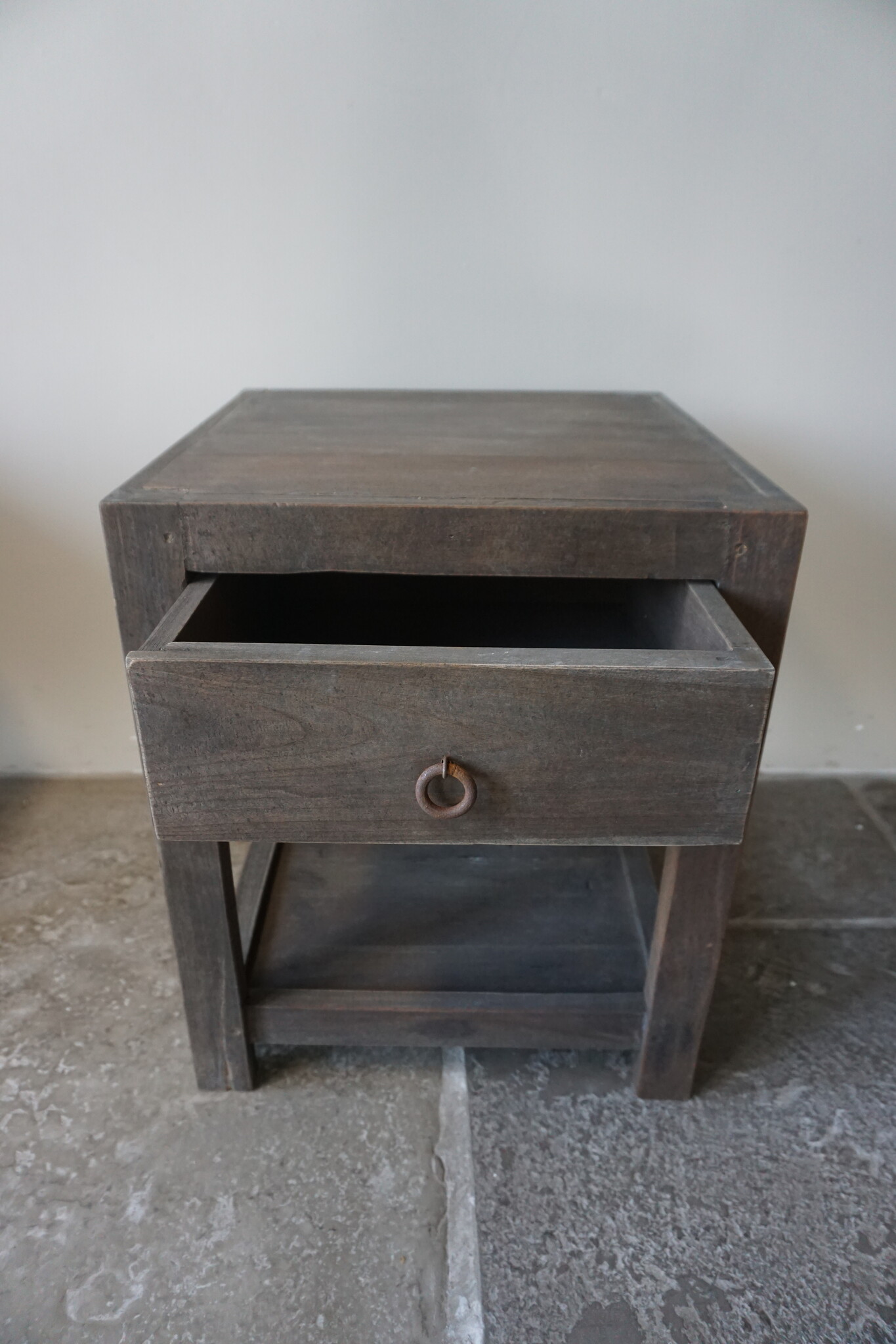 Rene Houtman Nachtkastje Demi | H55 x B45 x D45 cm