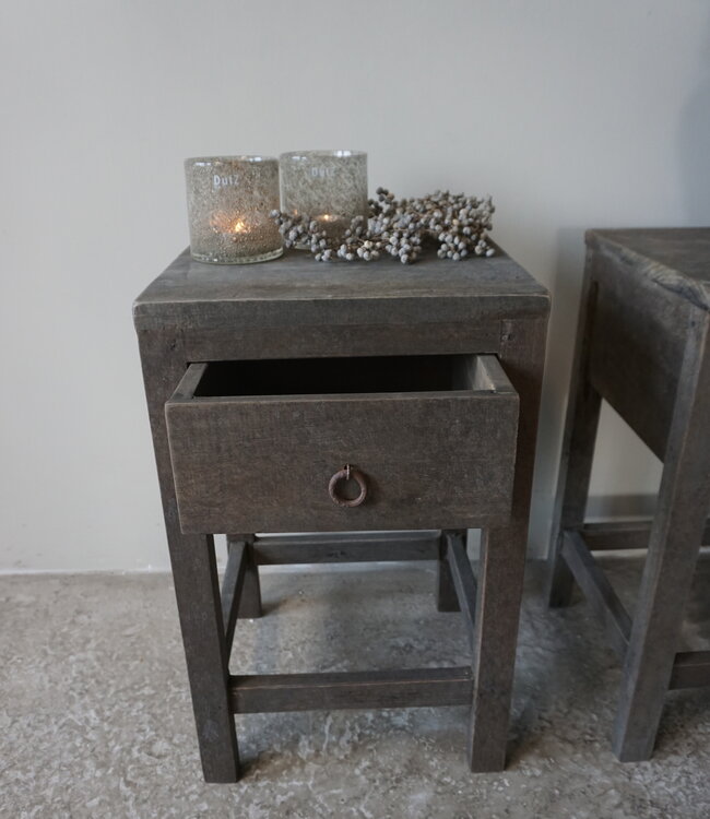 Rene Houtman Nachtkastje Kwint | H57 x B35 x D31 cm