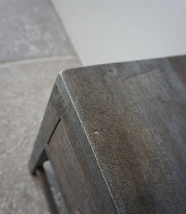 Rene Houtman Nachtkastje Kwint | H57 x B35 x D31 cm