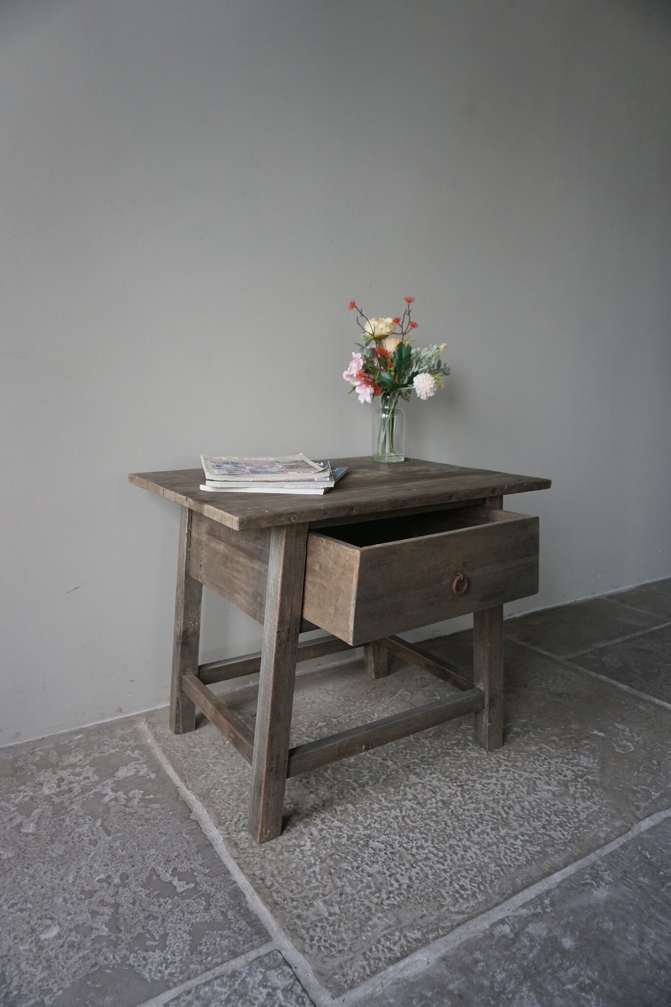 Rene Houtman Wandtafeltje Britt | H60 x B70 x D55 cm