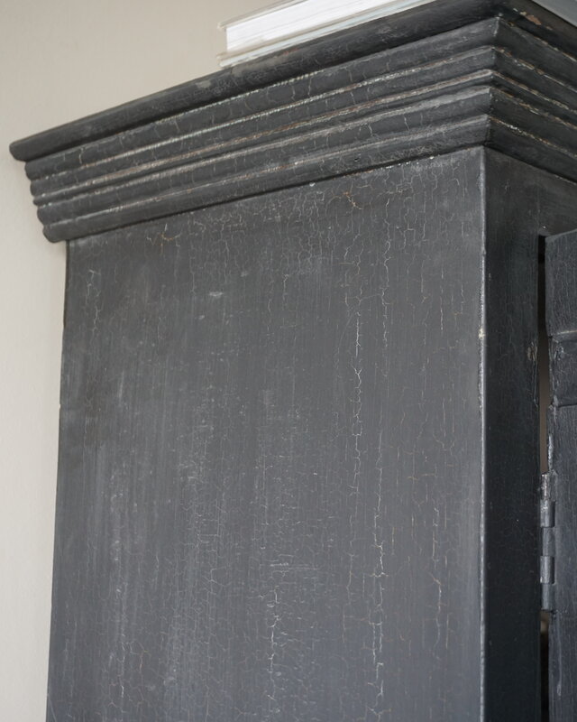 Rene Houtman Oude Kast | 2-Deurs | Zwart | H195 x B88 x D38 cm
