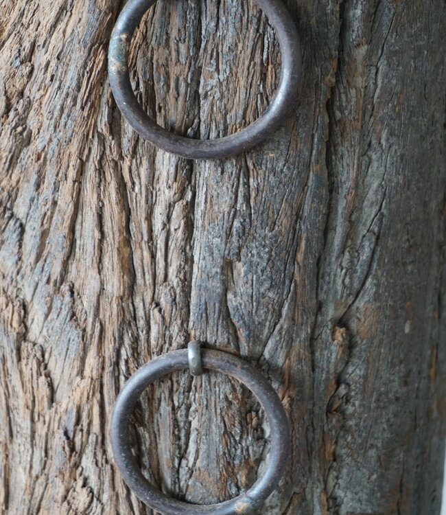 Rene Houtman Ornament Met Ring | Op Standaard | H40 x B17 cm