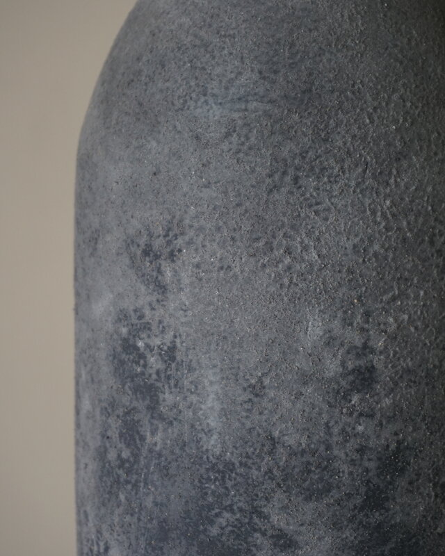 Brynxz Vaas Tall | Minimalistic L | Stone Black | H50 x D13 cm