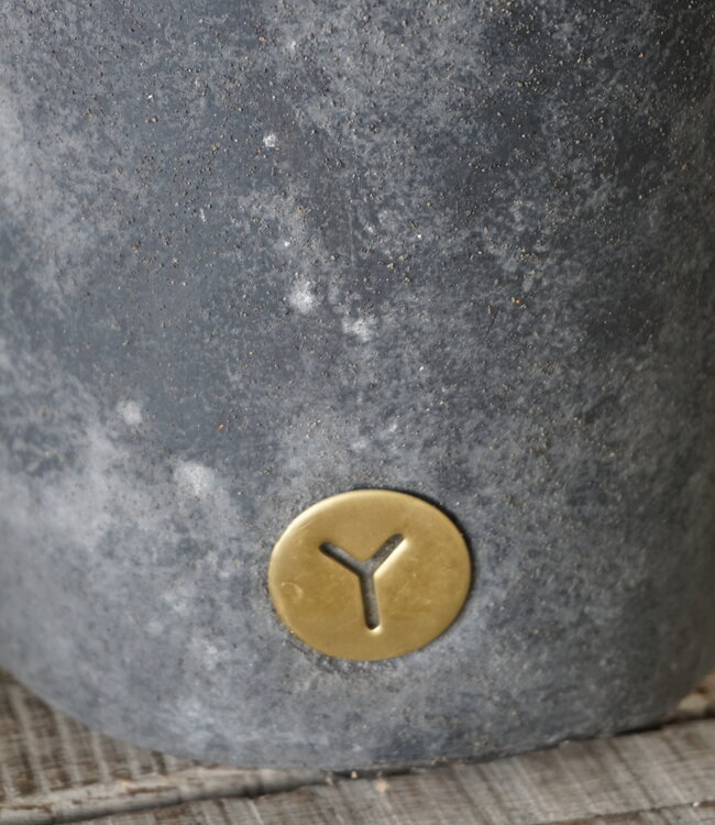 Brynxz Vaas Tall | Minimalistic L | Stone Black | H50 x D13 cm