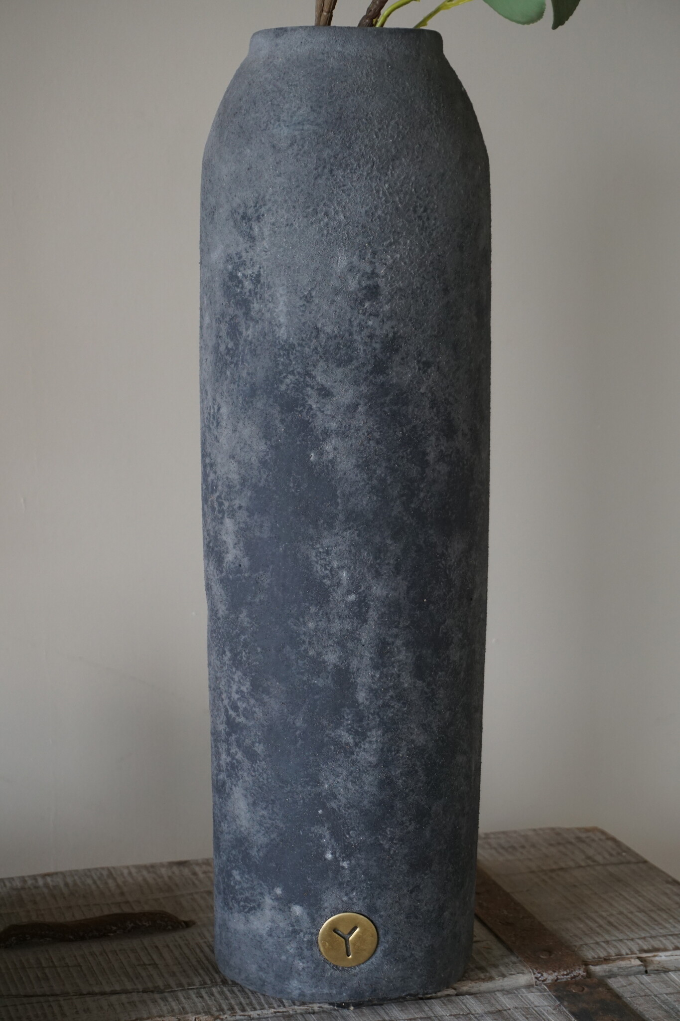 Brynxz Vaas Tall | Minimalistic L | Stone Black | H50 x D13 cm