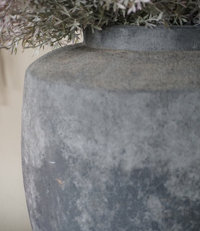 Brynxz Planter Straight With Neck | Stone Black | H35 x D31 cm