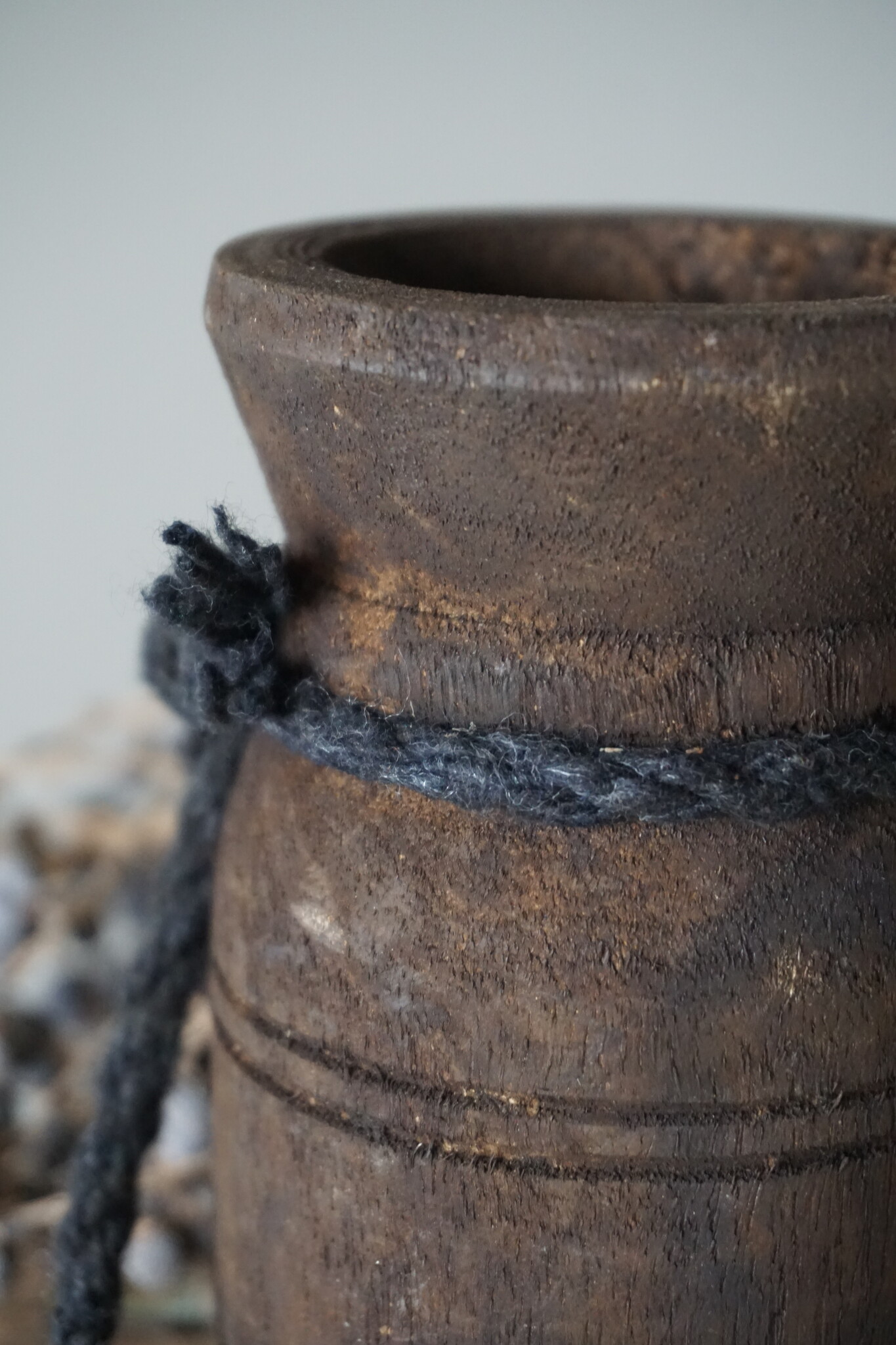Rene Houtman Nepalese Houten Pot | Mini | H13 x D7,5 cm