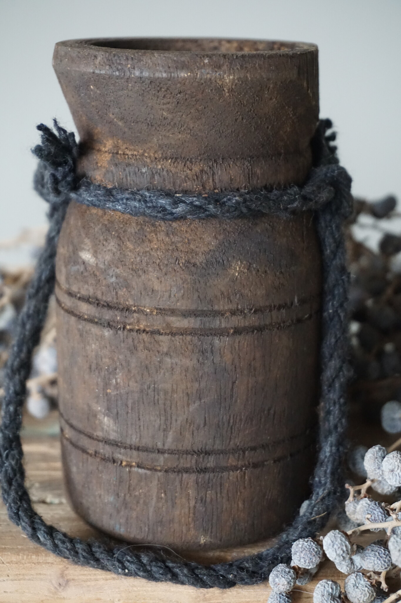 Rene Houtman Nepalese Houten Pot | Mini | H13 x D7,5 cm