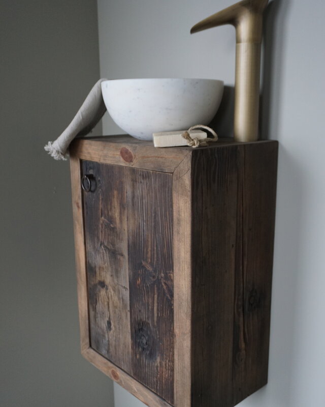 Rene Houtman Daantje Zwevend Toiletmeubel Grenen Wagondelen H55 x B40 x D25