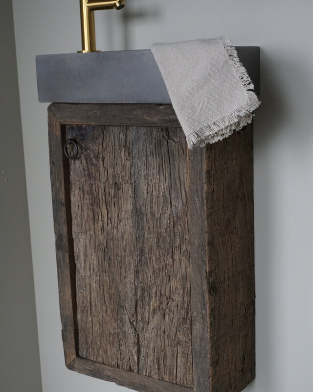 Rene Houtman Daantje Zwevend Toiletmeubel Geborsteld Eiken | H55,5 x B36 x D17