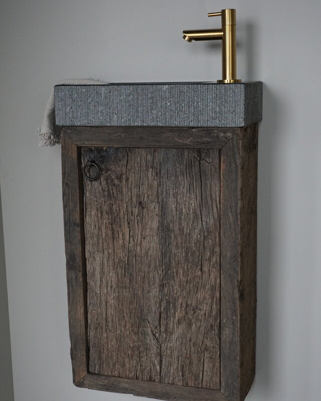 Rene Houtman Daantje Zwevend Toiletmeubel Geborsteld Eiken | H55,5 x B36 x D17