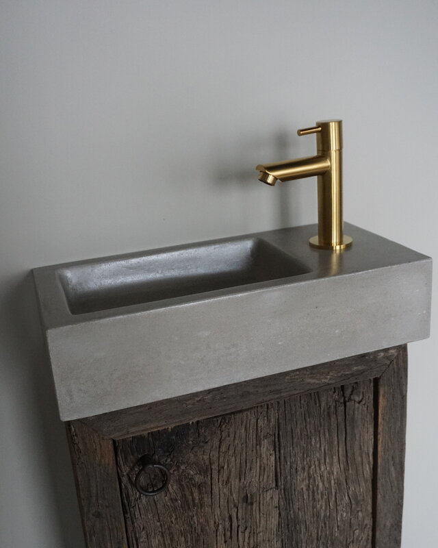 Rene Houtman Daantje Zwevend Toiletmeubel Geborsteld Eiken | H55,5 x B36 x D17