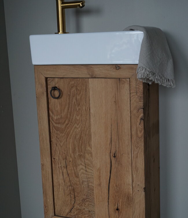 Rene Houtman Daantje Zwevend Toiletmeubel Geschaafd Oud Eiken | H55,5 x B36 x D17