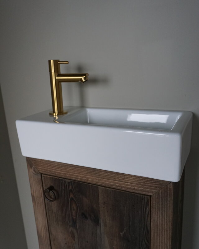 Rene Houtman Daantje Zwevend Toiletmeubel Grenen Wagondelen | H55,5 x B36 x D17