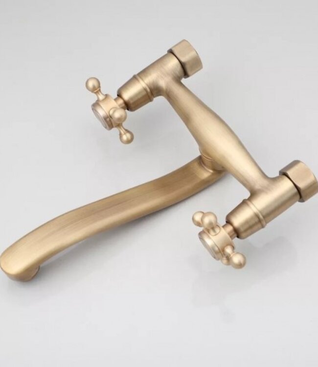 Rene Houtman Nostalgische Muurkraan Met Draaibare Uitloop | Brons