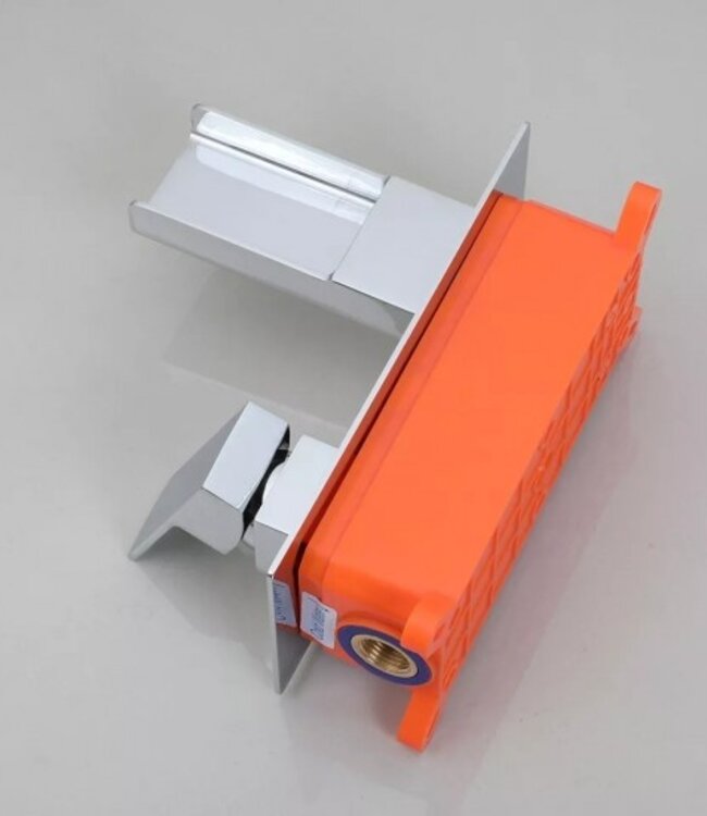 Rene Houtman Chromen Inbouw Waterval Mengkraan