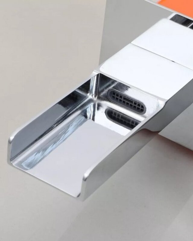 Rene Houtman Chromen Inbouw Waterval Mengkraan