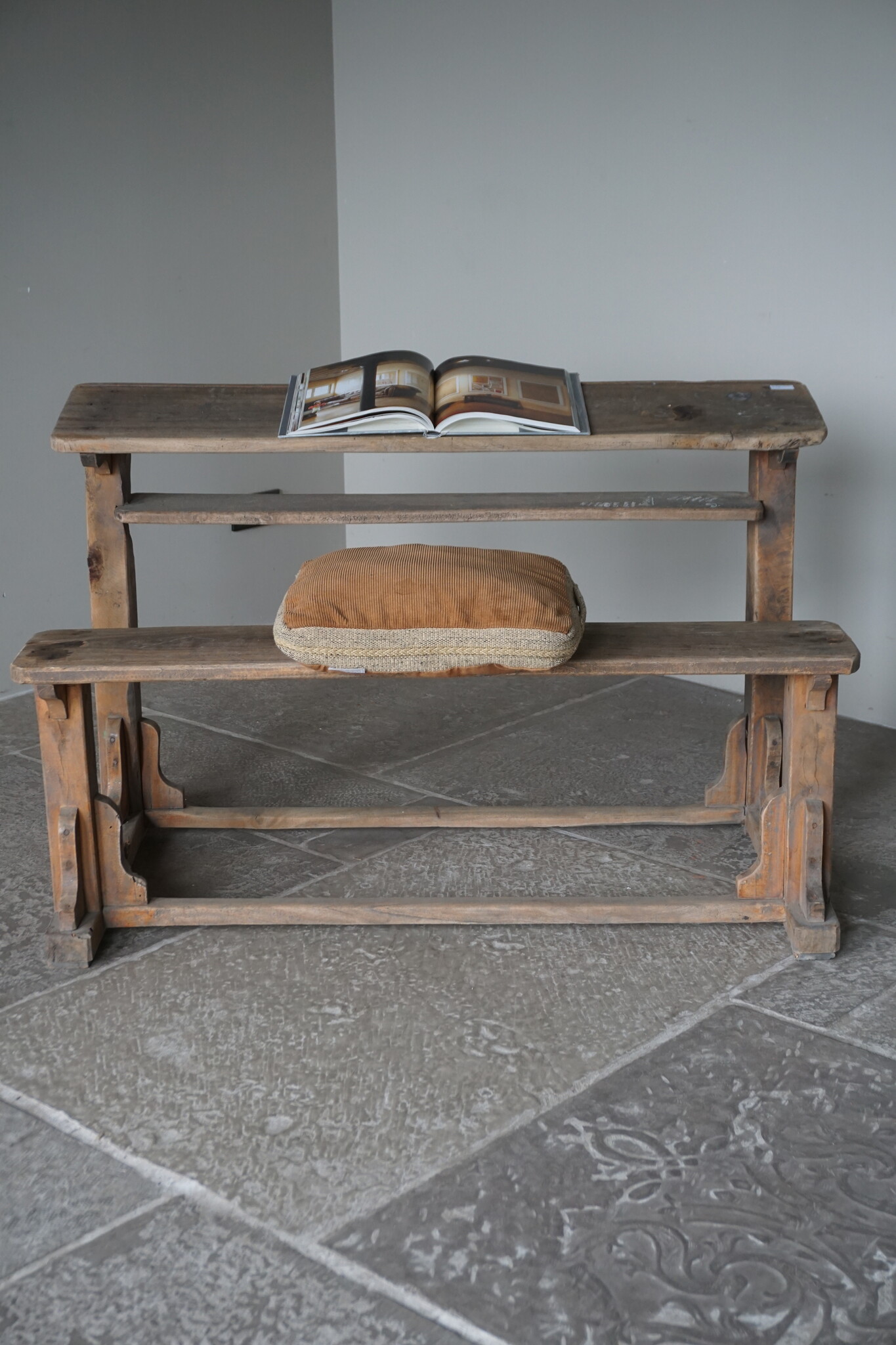 Rene Houtman Oud Schoolbankje | H77 x B122 x D65 cm