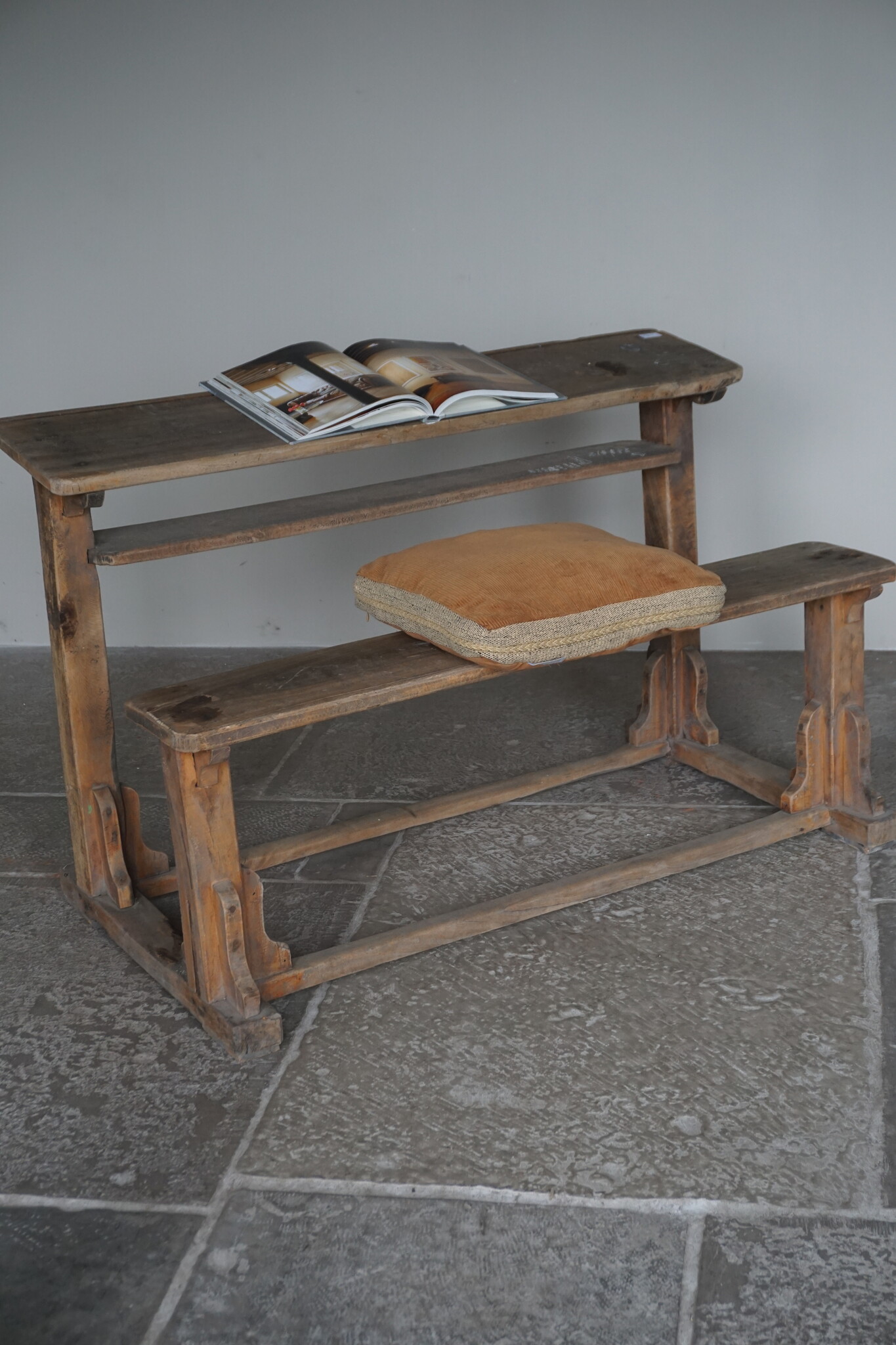 Rene Houtman Oud Schoolbankje | H77 x B122 x D65 cm