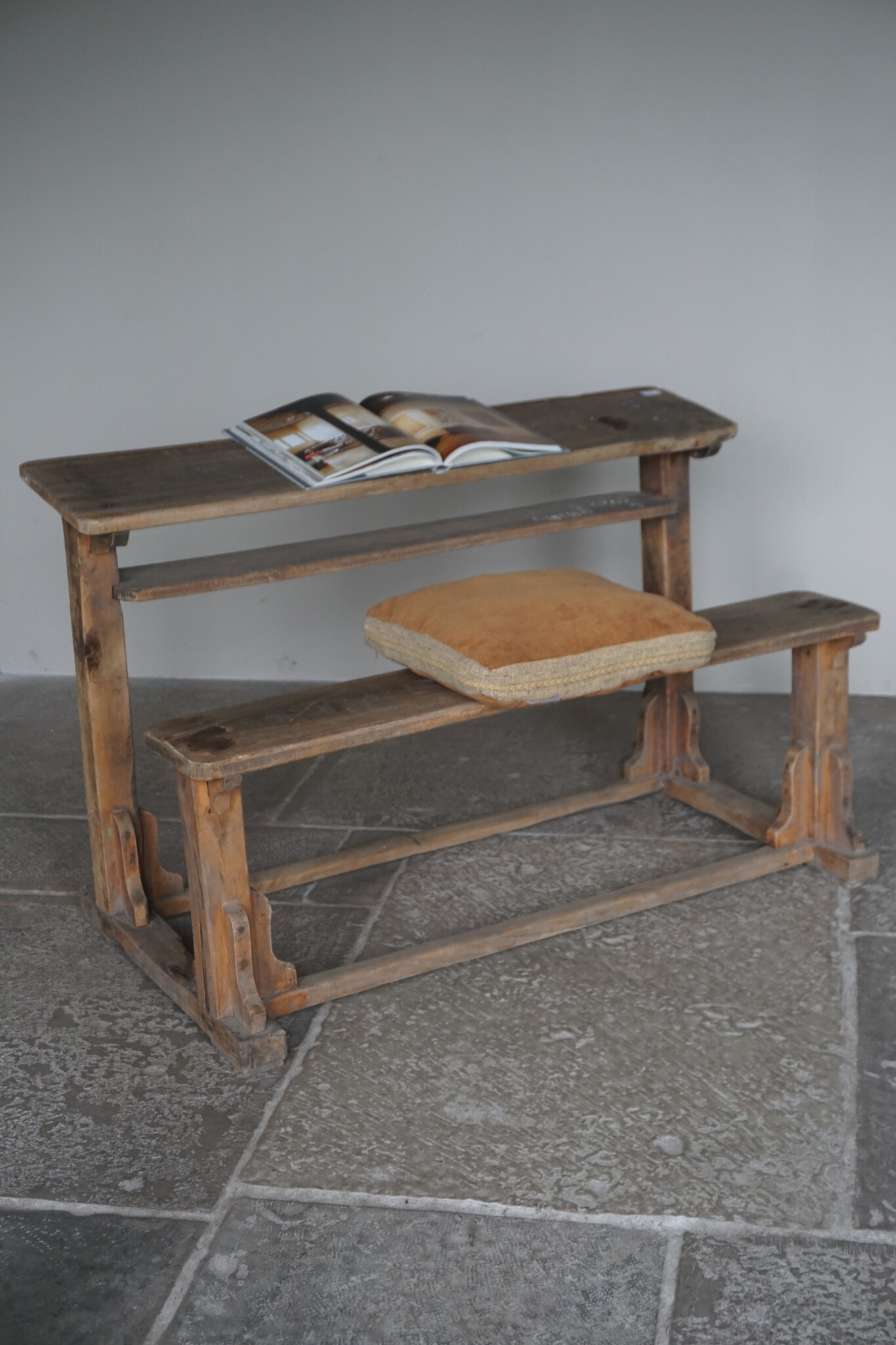 Rene Houtman Oud Schoolbankje | H77 x B122 x D65 cm