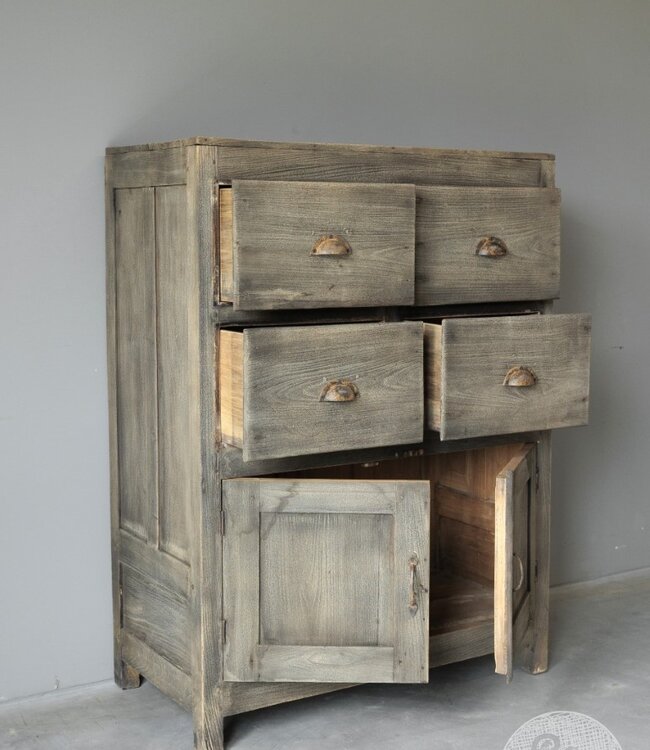Be-Uniq Oude Ladekast | Rustiek Verweerd | H122xB89xD45 cm