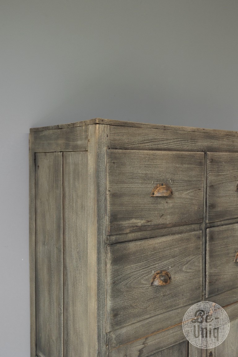 Be-Uniq Oude Ladekast | Rustiek Verweerd | H122xB89xD45 cm