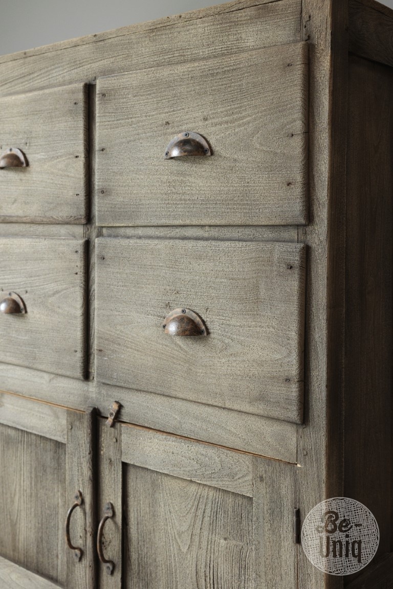 Be-Uniq Oude Ladekast | Rustiek Verweerd | H122xB89xD45 cm