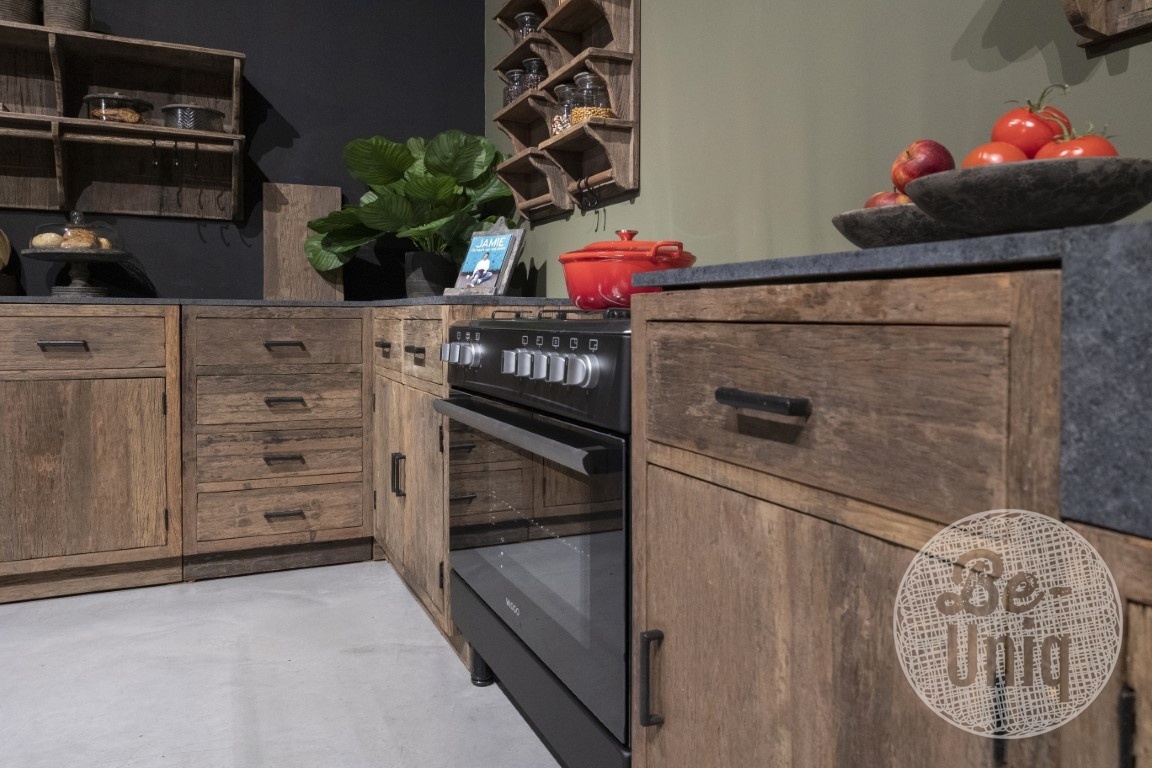 Be-Uniq Landelijk Oud Houten HoekKeuken Mix & Match
