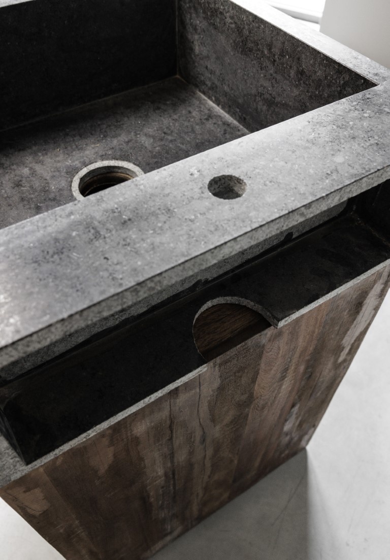 Be-Uniq Smal Spoelbakelement | Met Kraangat | K015