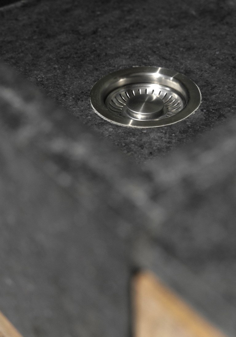 Be-Uniq Smal Spoelbakelement | Met Kraangat | K015