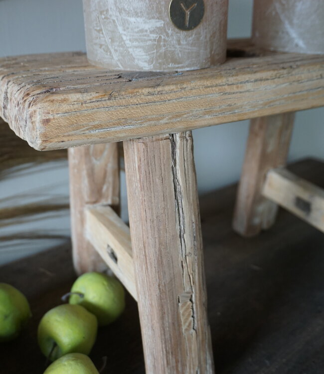 Rene Houtman Oud Vensterbank Krukje | China | H23,5 x B35,5 x D14 Cm