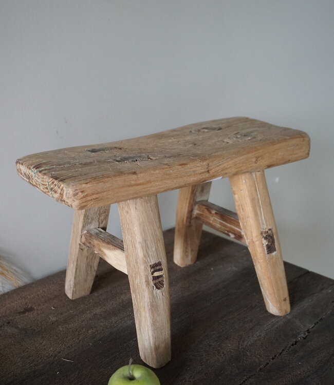 Rene Houtman Oud Vensterbank Krukje | China | H19 x B30,5 x D13,5 Cm