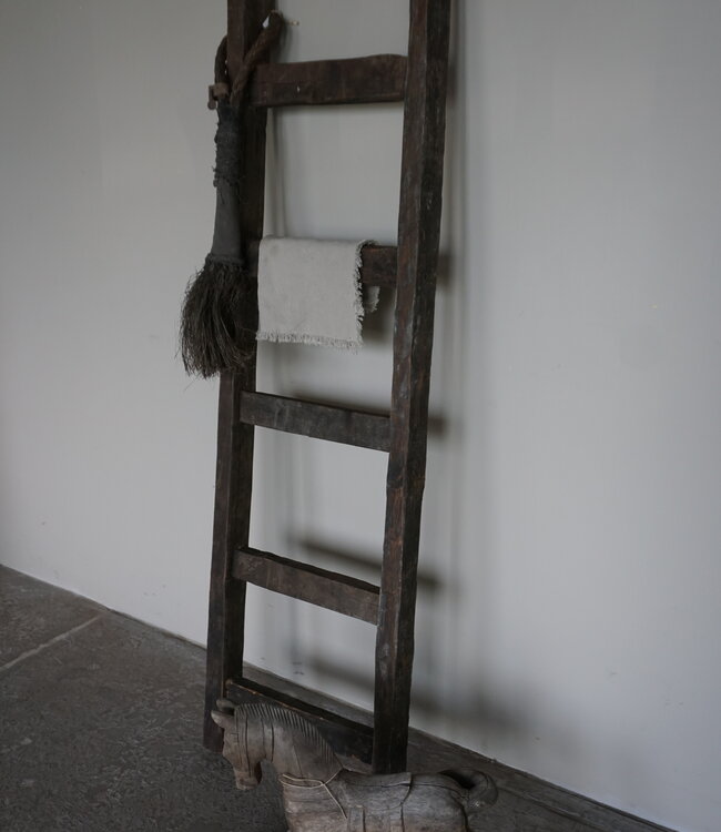 Aura Peeperkorn Ladder Old Farm Oud Verweerd Hout | H160 x B44.5