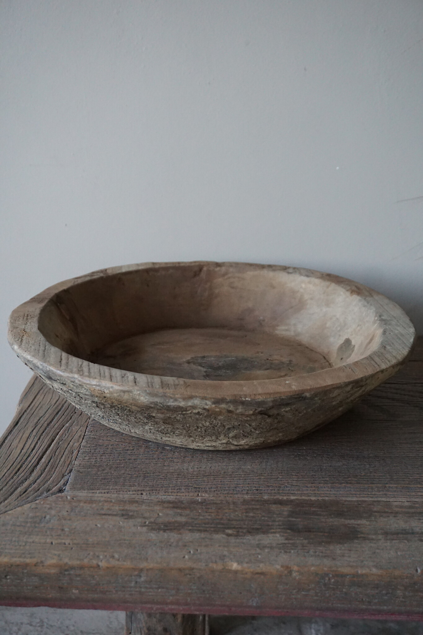 Aura Peeperkorn Oud Houten Schaal Rustiek | D42 x H 9 cm