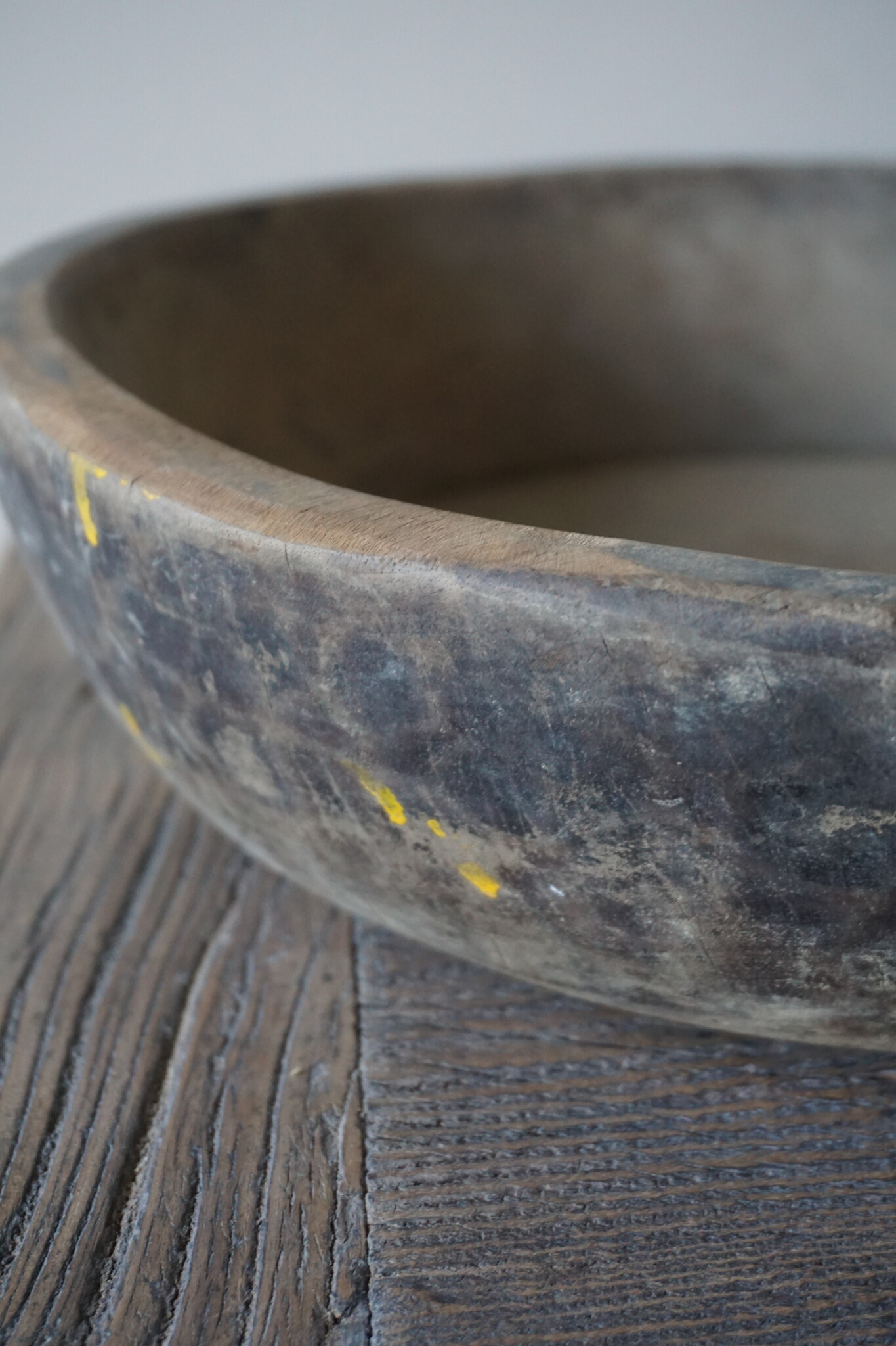 Aura Peeperkorn Oud Houten Schaal Rustiek | D38 x H 9 cm