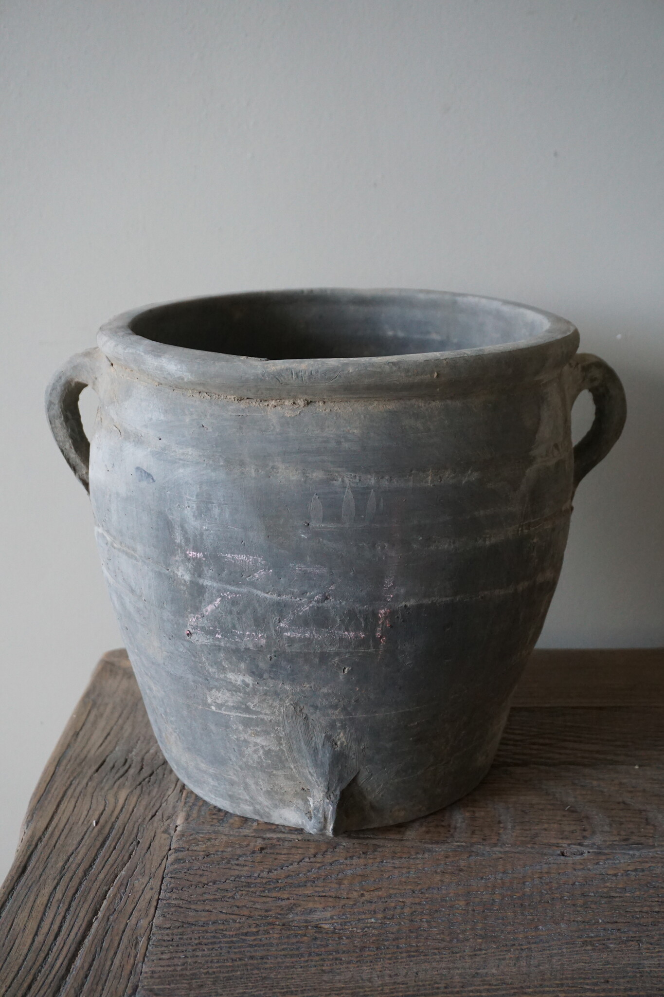 Aura Peeperkorn Rustieke Terracotta Pot Grijs| D26,5 x H27 cm