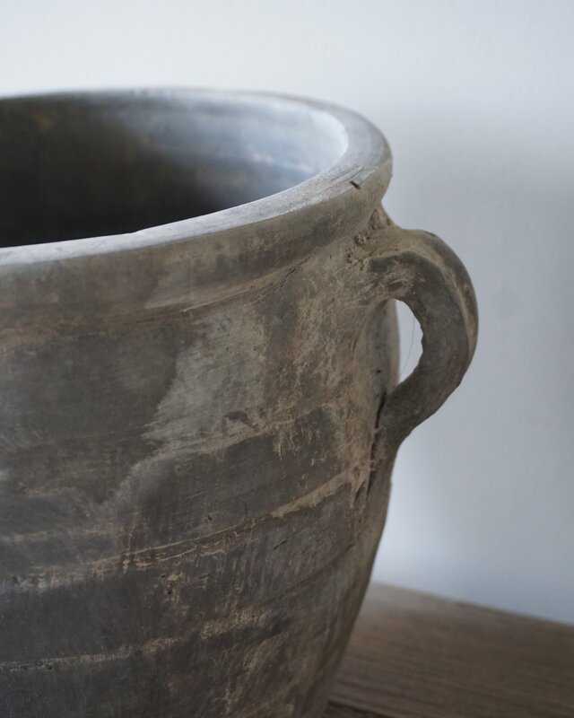 Aura Peeperkorn Rustieke Terracotta Pot Grijs| D26,5 x H27 cm