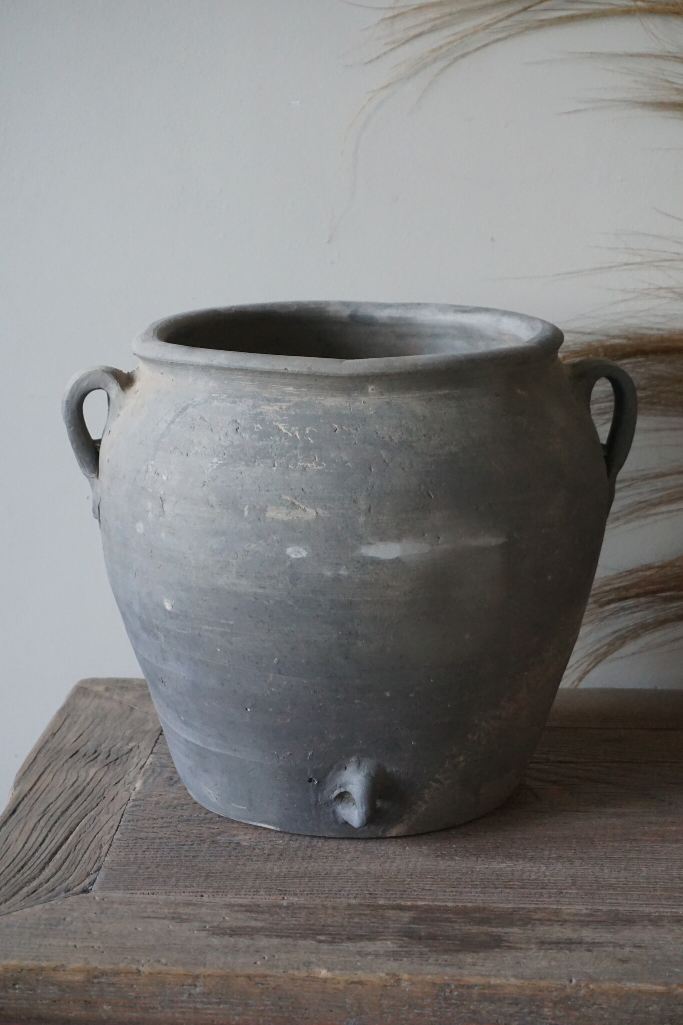 Aura Peeperkorn Rustieke Terracotta Pot Grijs | D30 x H32 cm