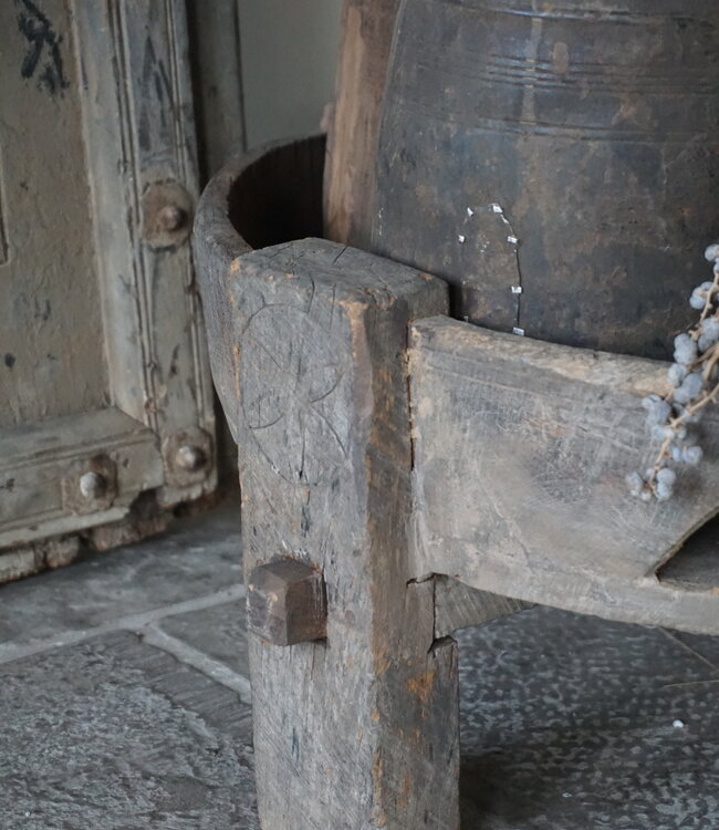 Rene Houtman Chakki Tafeltje Oud Hout | D65 x H28 cm