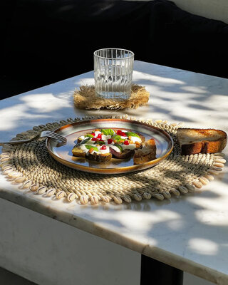 Bazar Bizar De Seagrass Shell Placemat - Naturel