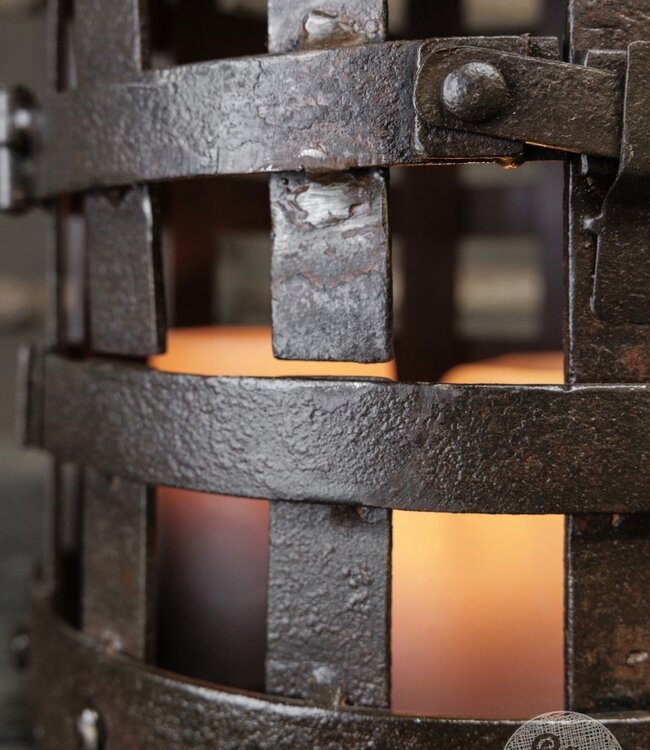 Be-Uniq Kandelaar Smeedijzer | Viking | H42 x B25 x D25