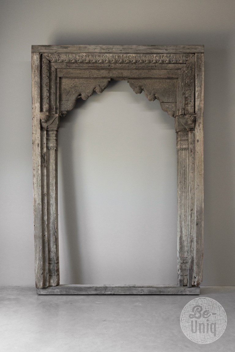 Be-Uniq Oude Poort Authentiek | India | H246 x B171 x D30 cm
